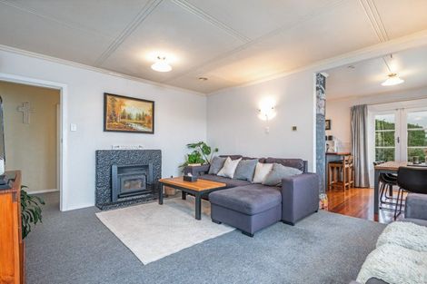 Photo of property in 14 Ranfurly Road, Pahiatua, 4984