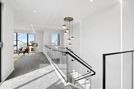 Photo of property in 8 Kumukumu Road, Long Bay, Auckland, 0630