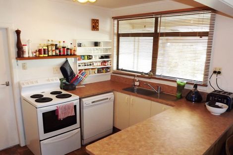 Photo of property in 3 Karioi Crescent, Raglan, 3225