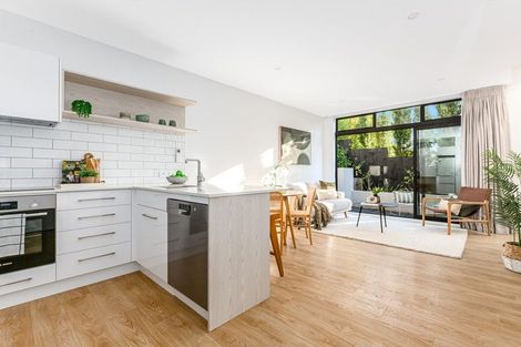 Photo of property in 4f Armour Avenue, Mount Victoria, Wellington, 6011