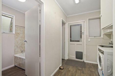 Photo of property in 4 Parvin Place, Pukekohe, 2120