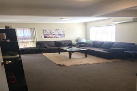 Photo of property in 9 Central Park Drive, Te Atatu South, Auckland, 0610
