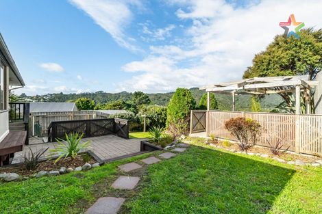 Photo of property in 127 Holborn Drive, Stokes Valley, Lower Hutt, 5019
