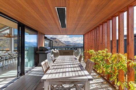 Photo of property in 23 Westview Road, Wanaka, 9305