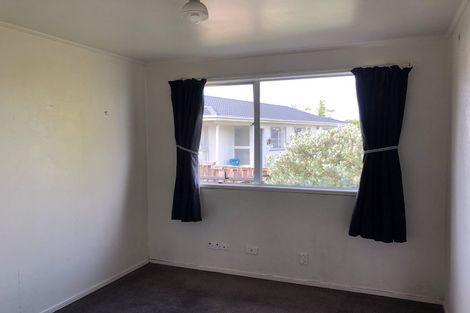 Photo of property in 27 Lisa Rise, Half Moon Bay, Auckland, 2012