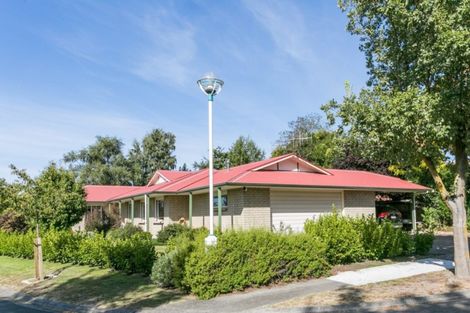 Photo of property in 17 Woodlands Drive, Havelock North, 4130