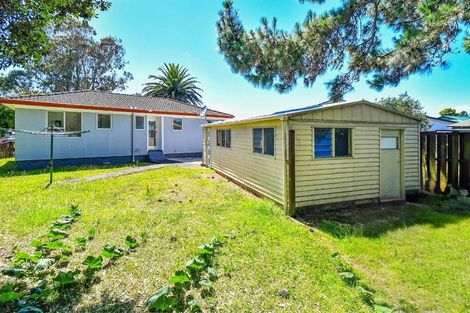 Photo of property in 33 Killington Crescent, Mangere, Auckland, 2022