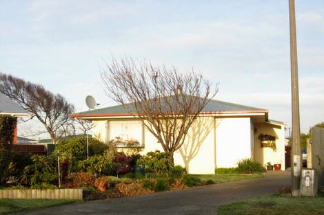 Photo of property in 37 Lothian Crescent, Strathern, Invercargill, 9812