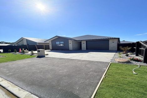 Photo of property in 8 Hunia Place, Yaldhurst, Christchurch, 8042