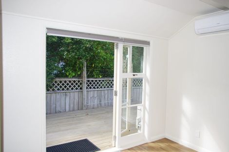 Photo of property in 86 Avondale Road, Avondale, Christchurch, 8061
