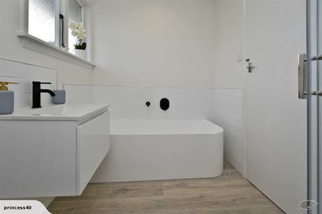 Photo of property in 27 Greenwood Close, Mairehau, Christchurch, 8013