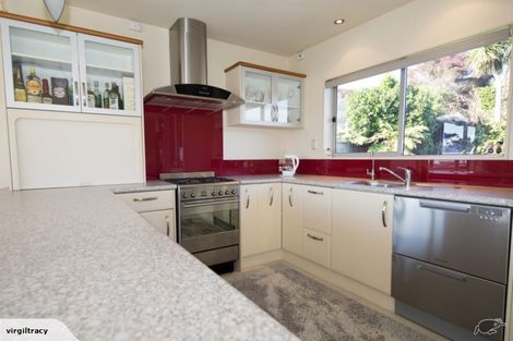 Photo of property in 16 Lithgow Drive, Otamatea, Whanganui, 4500