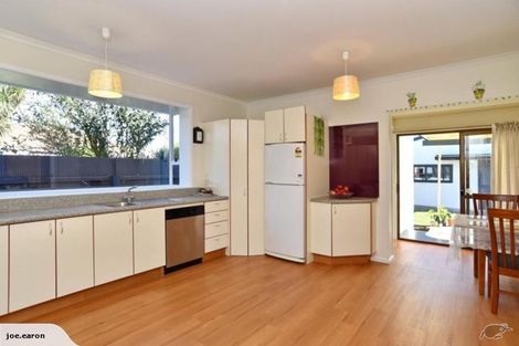Photo of property in 213 Main North Road, Redwood, Christchurch, 8051