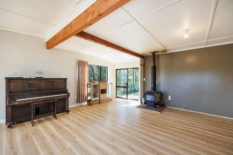 Photo of property in 1419 Kimbolton Road, Cheltenham, Feilding, 4777