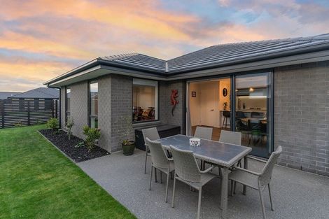 Photo of property in 4 Pierce Street, Marshland, Christchurch, 8083