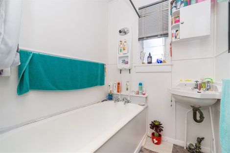 Photo of property in 3 Rowland Avenue, South Dunedin, Dunedin, 9012