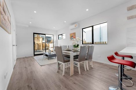 Photo of property in 55 Survila Street, Papakura, 2110