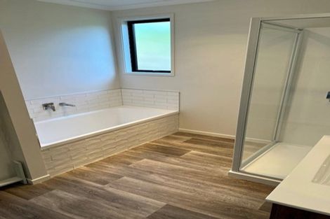 Photo of property in 16 Wrybill Way, Welcome Bay, Tauranga, 3112