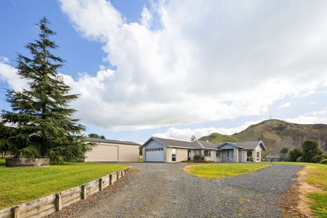 Photo of property in 10 Parker Road, Huntly, 3771