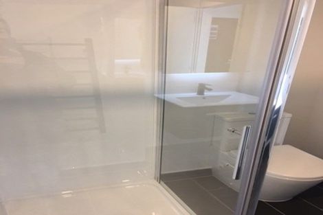 Photo of property in Queen's Residences, 2402/8 Airedale Street, Auckland Central, Auckland, 1010