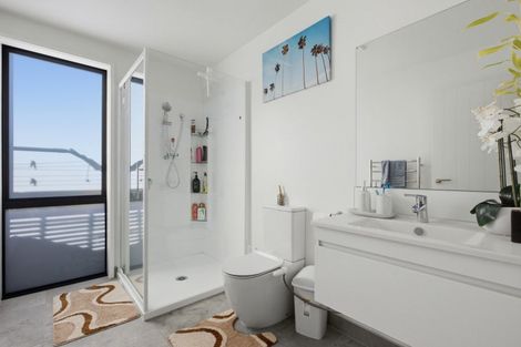 Photo of property in 10 Inaka Place, Poike, Tauranga, 3112
