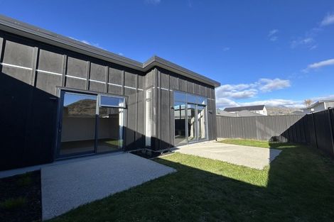 Photo of property in 27 Cumberland Road, Lower Shotover, Queenstown, 9304