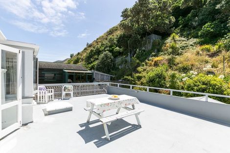 Photo of property in 156 Owhiro Bay Parade, Owhiro Bay, Wellington, 6023