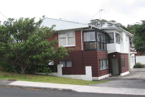 Photo of property in 4 Clematis Avenue, Murrays Bay, Auckland, 0630