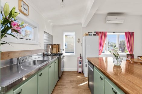 Photo of property in 103 Barden Street, Mayfair, Hastings, 4122