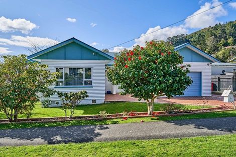 Photo of property in 18 Wyndrum Avenue, Waterloo, Lower Hutt, 5011