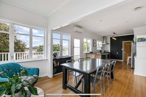 Photo of property in 2/5 Elderwood Lane, Belmont, Auckland, 0622