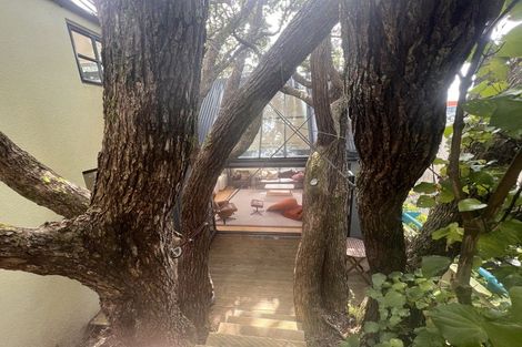 Photo of property in 19 Everton Terrace, Kelburn, Wellington, 6012