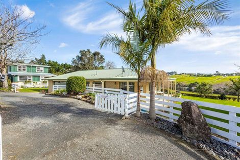 Photo of property in 192 Muriwai Valley Road, Muriwai, Waimauku, 0881