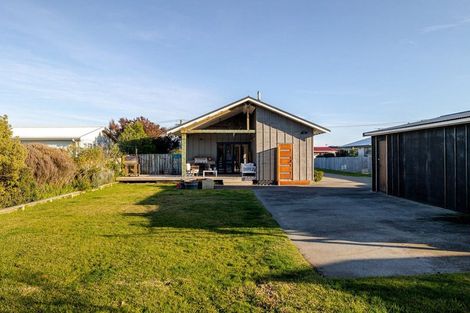 Photo of property in 21 Norton Street, Foxton Beach, Foxton, 4815