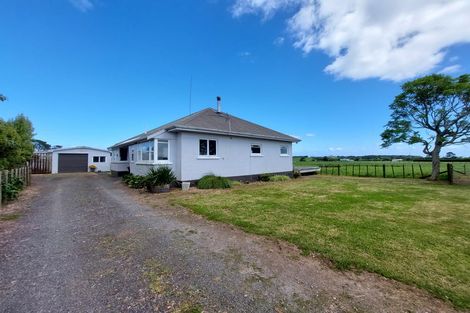Photo of property in 122 Wortley Road, Lepperton, New Plymouth, 4373