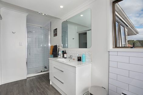 Photo of property in 36 Heatherlea Heights, Feilding, 4702