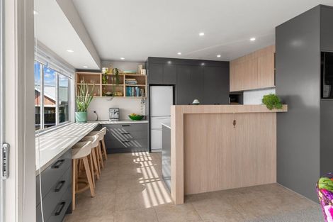 Photo of property in 42 Cheviot Street, Mangawhai Heads, Mangawhai, 0505