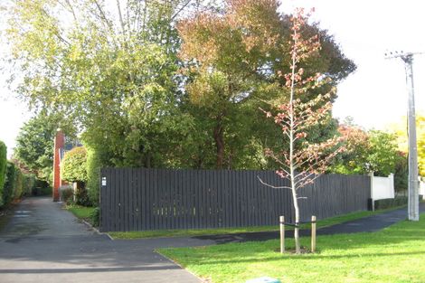 Photo of property in 16 Hamilton Avenue, Ilam, Christchurch, 8041