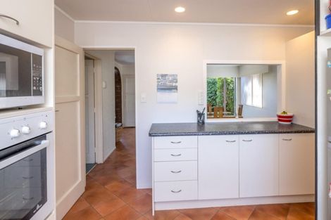 Photo of property in 46a Eatwell Avenue, Paraparaumu Beach, Paraparaumu, 5032