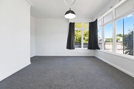 Photo of property in 12 Walsh Street, Forest Lake, Hamilton, 3200