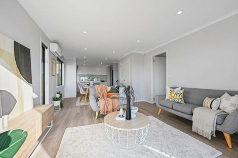 Photo of property in 2/44 Rose Berry Crescent, Flagstaff, Hamilton, 3210