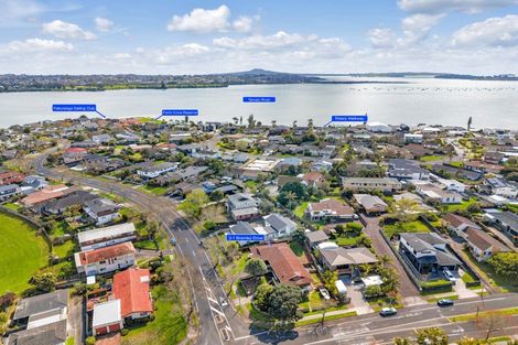 Photo of property in 2/1 Bramley Drive, Farm Cove, Auckland, 2012