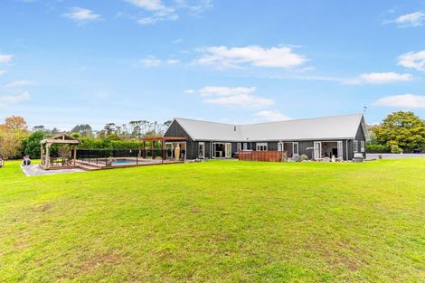 Photo of property in 104 Foster Road, Kumeu, 0891