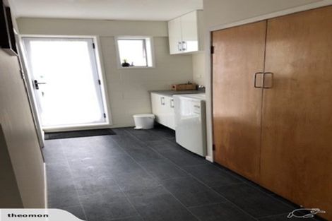 Photo of property in 125 Chamberlain Road, Massey, Auckland, 0614