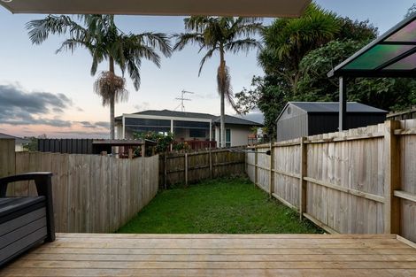 Photo of property in 13 Oki Place, Glenfield, 0629