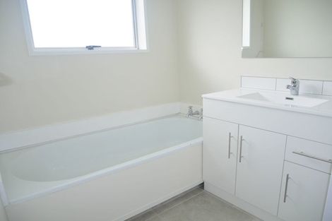 Photo of property in 2/18 Bonar Place, Woolston, Christchurch, 8062