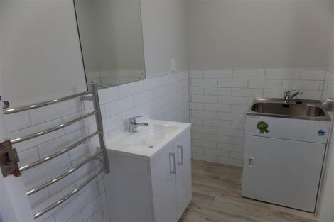 Photo of property in 2/67a Kenderdine Road, Papatoetoe, Auckland, 2025