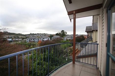 Photo of property in 103 Fields Parade, Oteha, Auckland, 0632