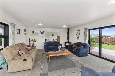 Photo of property in 14 Okarito Avenue, Levin, 5510