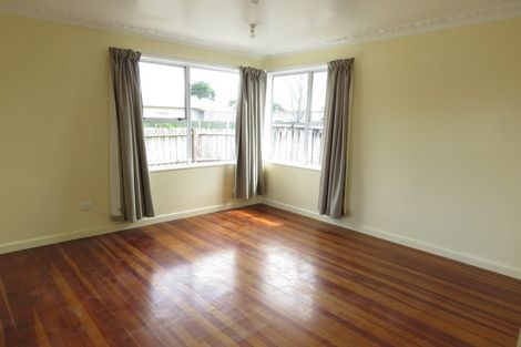 Photo of property in 393 West Coast Road, Glen Eden, Auckland, 0602